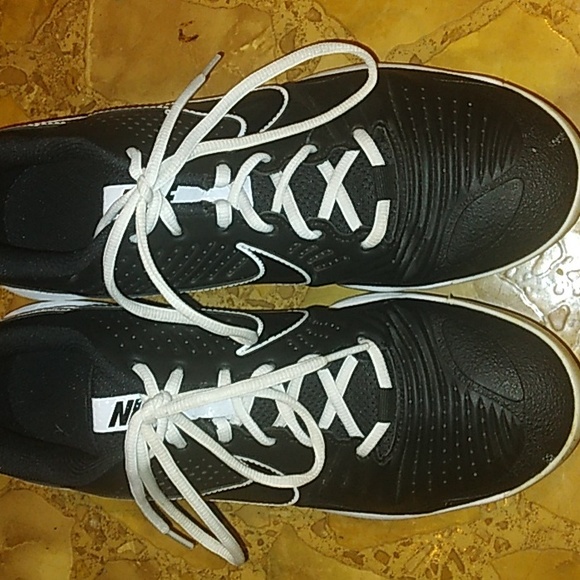 Nike Baseball Cleets, size 11, black and white - Picture 1 of 3